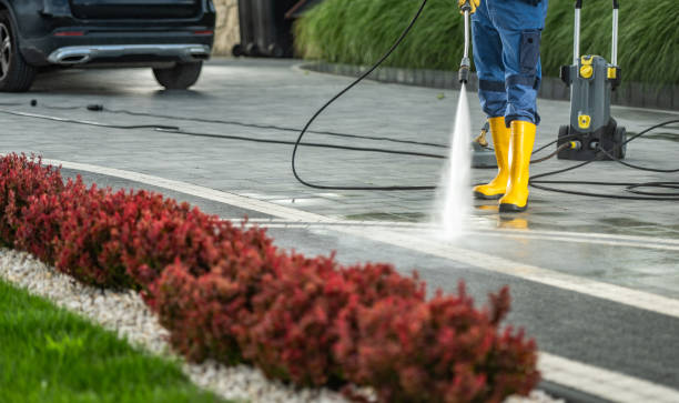 Best Pool Deck Cleaning  in Sealy, TX