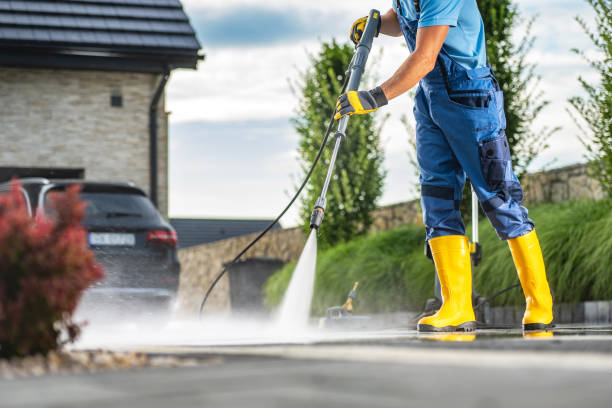 Post-Construction Pressure Washing in Sealy, TX